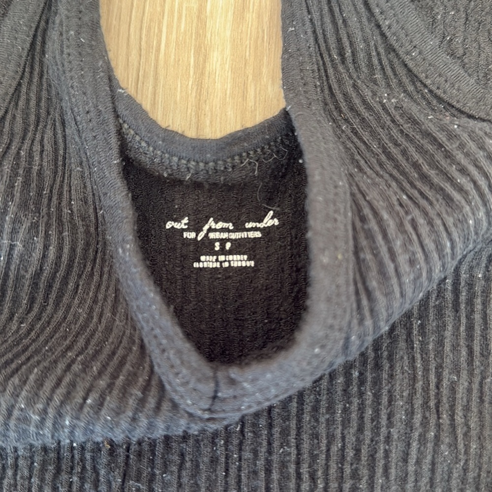 Black Urban Outfitters Tank Top - Picture 2 of 3